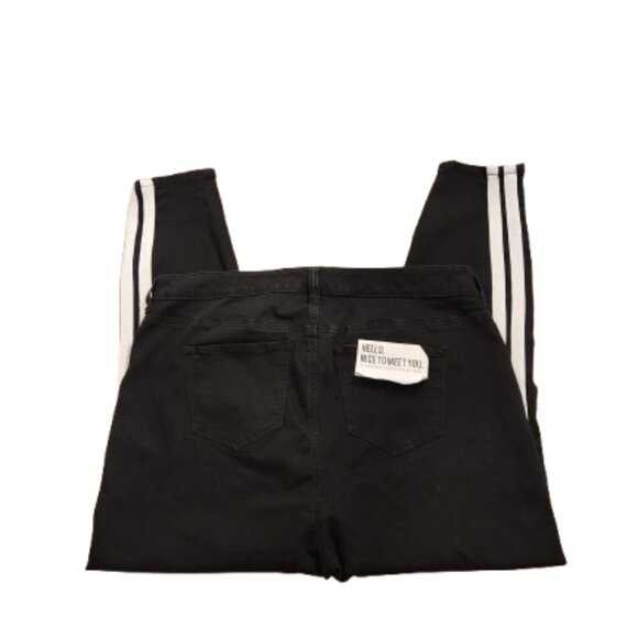 Celebrity Pink High-Rise Black Denim Ankle Skinny Jeans NWT - Picture 3 of 5